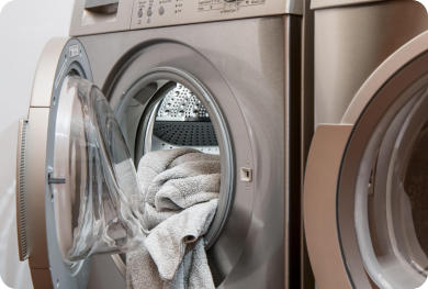 On-site laundry facilities available for guests at Roses RV River Resort
