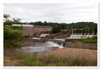 A picture of the bridge in downtown Prattville